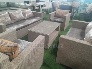 Modern 7 Seater Garden Set Plus Table