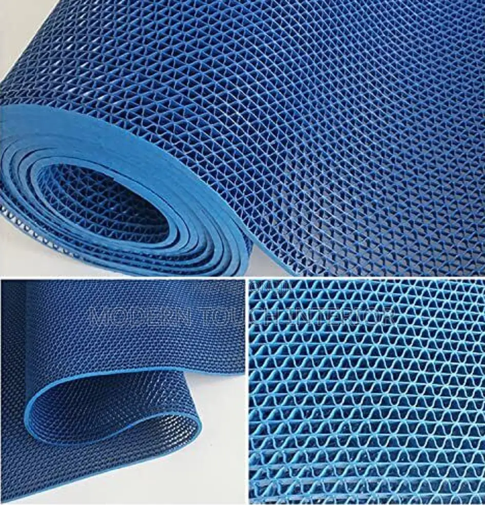 Blue PVC Perforatred Spaghetti Carpet