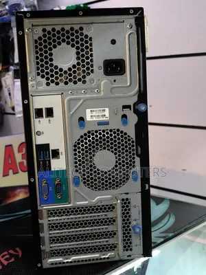 Server HP ProLiant DL380P Gen8 8GB Intel Xeon HDD 1T