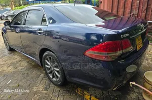 Toyota Crown 2011 Blue