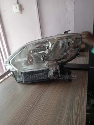 Toyota Passo 2018 Xenon Headlight (Partition)