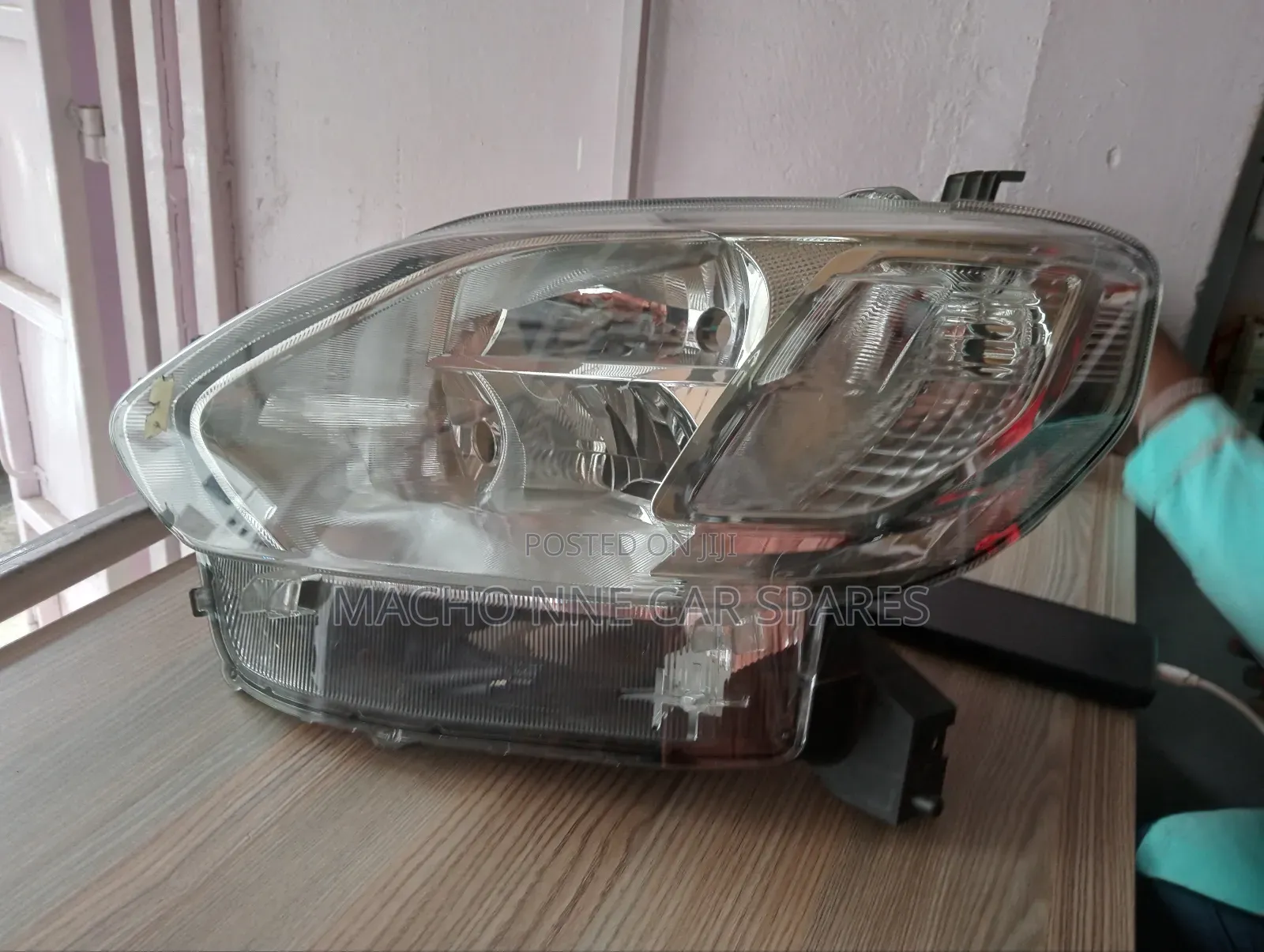 Toyota Passo 2018 Xenon Headlight (Partition)