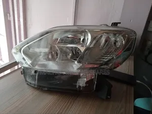 Toyota Passo 2018 Xenon Headlight (Partition)