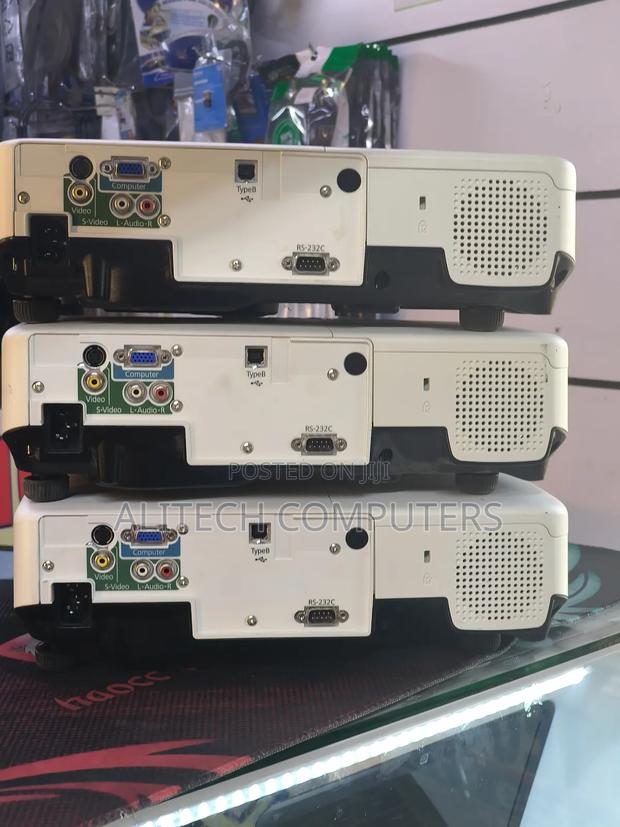 Epson Vs350 Projectors Available - thumbnail 7