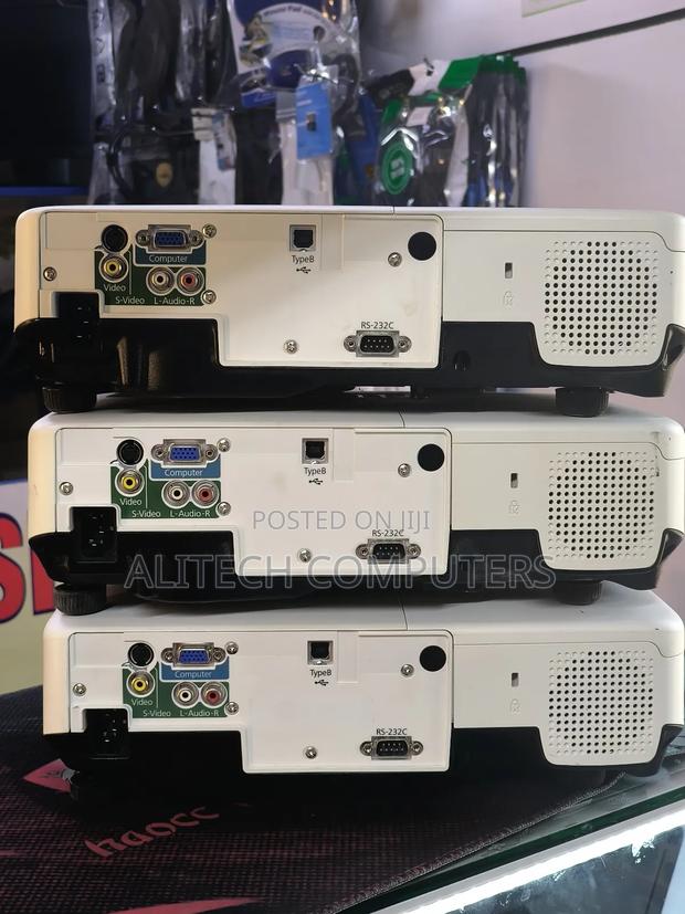 Epson Vs350 Projectors Available - thumbnail 9