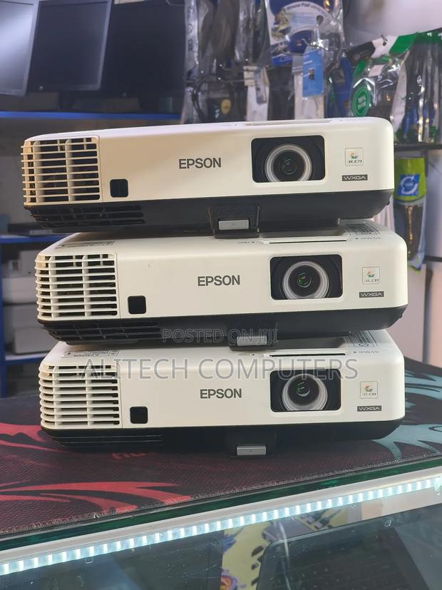 Epson Vs350 Projectors Available - thumbnail 11