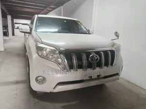 Toyota Land Cruiser Prado 2016 White