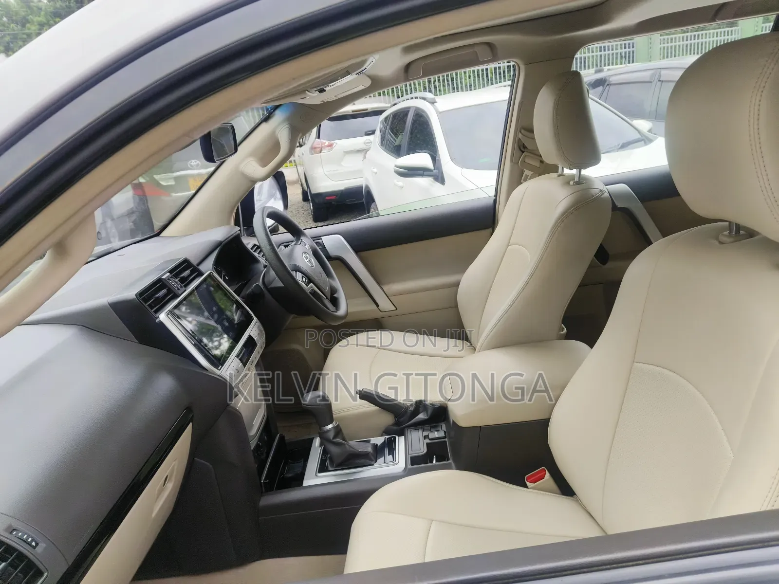 Toyota Land Cruiser Prado 2017 Gray