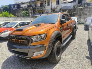 Toyota Hilux 2017 Orange