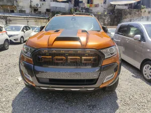 Toyota Hilux 2017 Orange