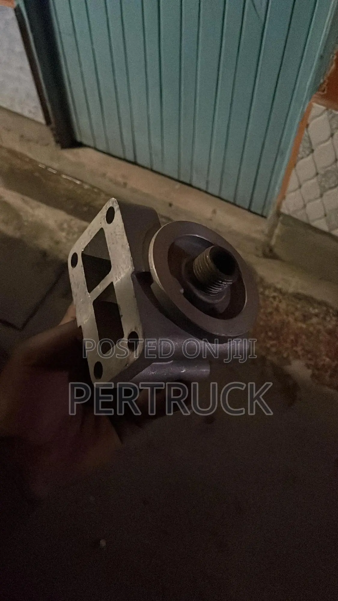WG1500070051 Oil Filter Housing Bracket for Steyr/Sinotruck