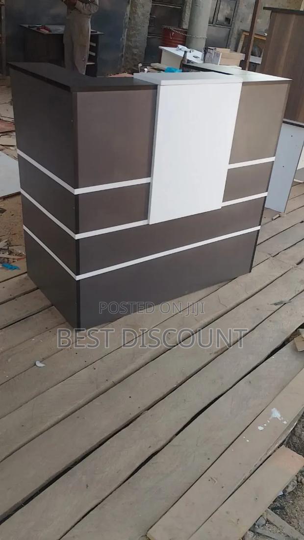 Receptionist Desk (4fts) - main view