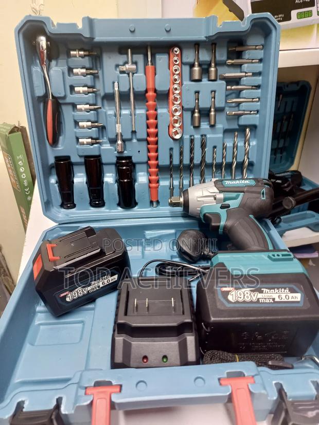 Powerful Cordless Makita Impact Wrench 198v - main view