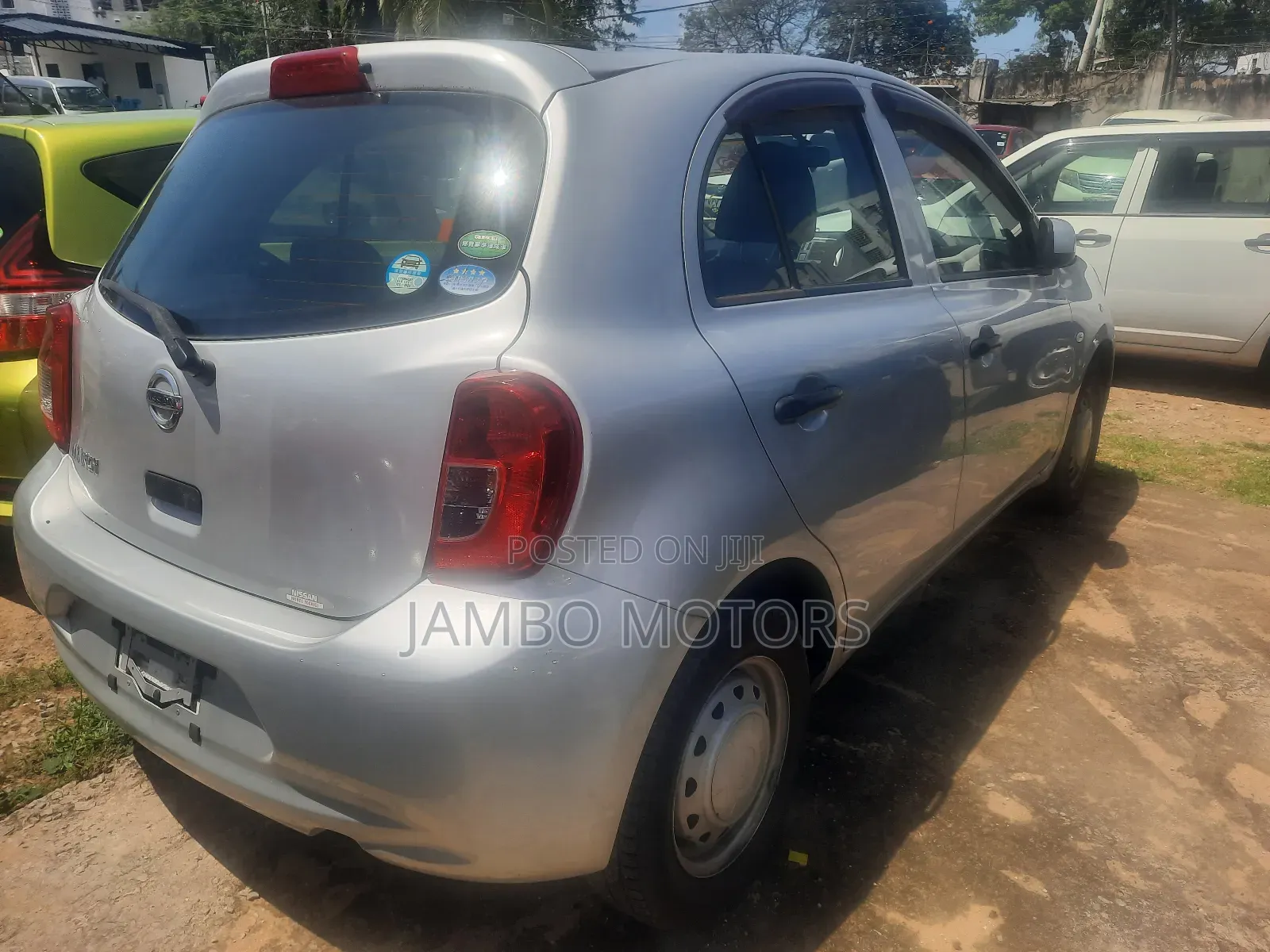 Nissan March 1.2 FWD 2017 Silver