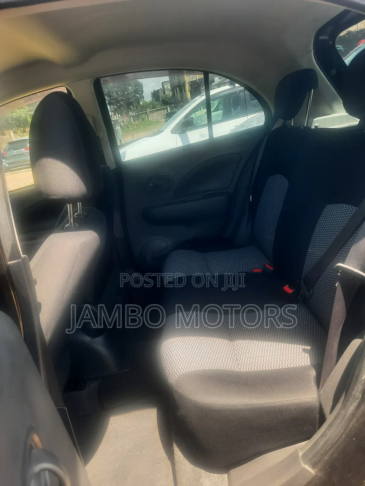 Nissan March 1.2 FWD 2017 Silver