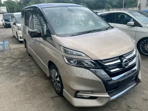 Nissan Serena 2017 Gold