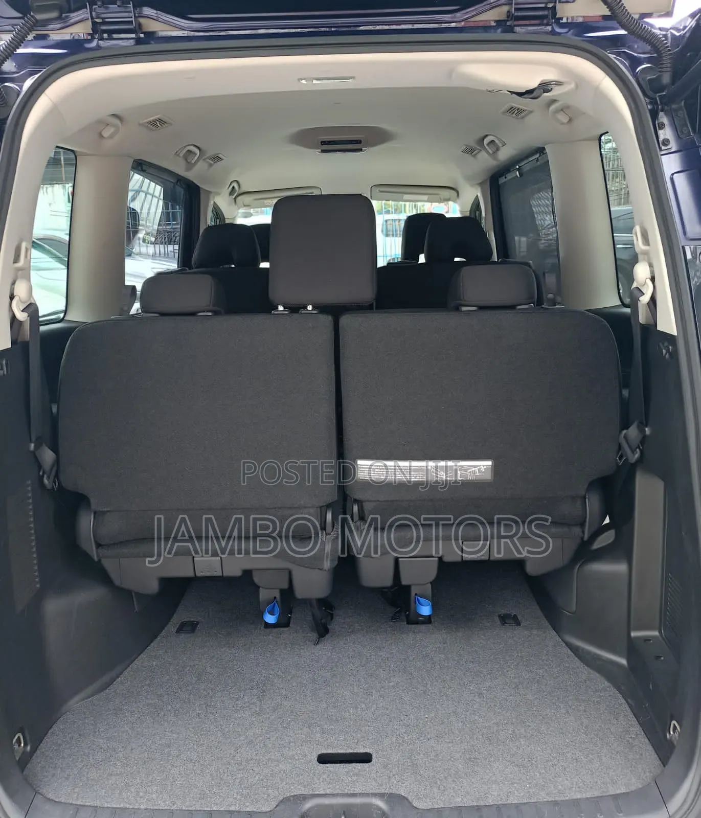 Nissan Serena 2017 Gold