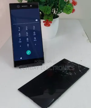 Cracked Phone,Tablet or Laptop Screen Repair