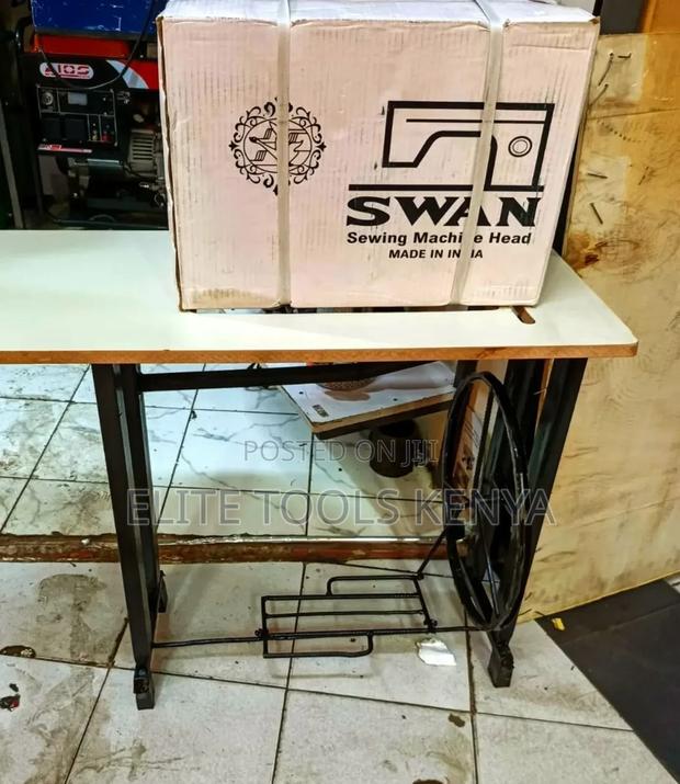 Complete Sewing Machine With Local Table - main view