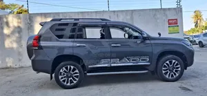Toyota Land Cruiser Prado 2.8 2018 Gray