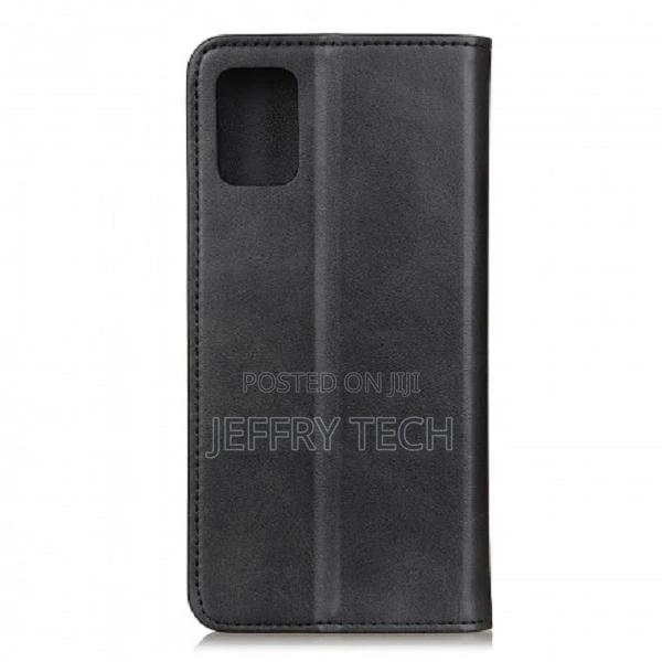 Flip Cover Oneplus 9 Pro Modest Split the Leather - thumbnail 3