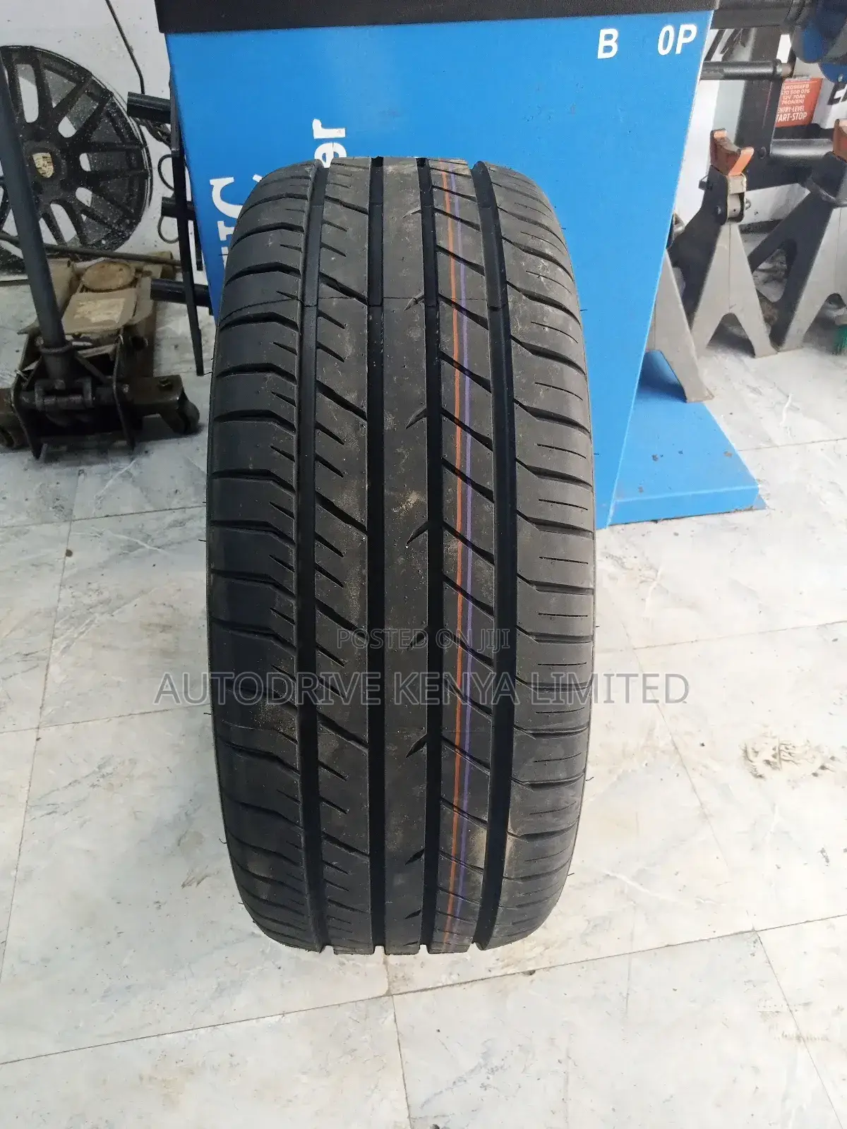 255/40r20 Galaxia Tyre
