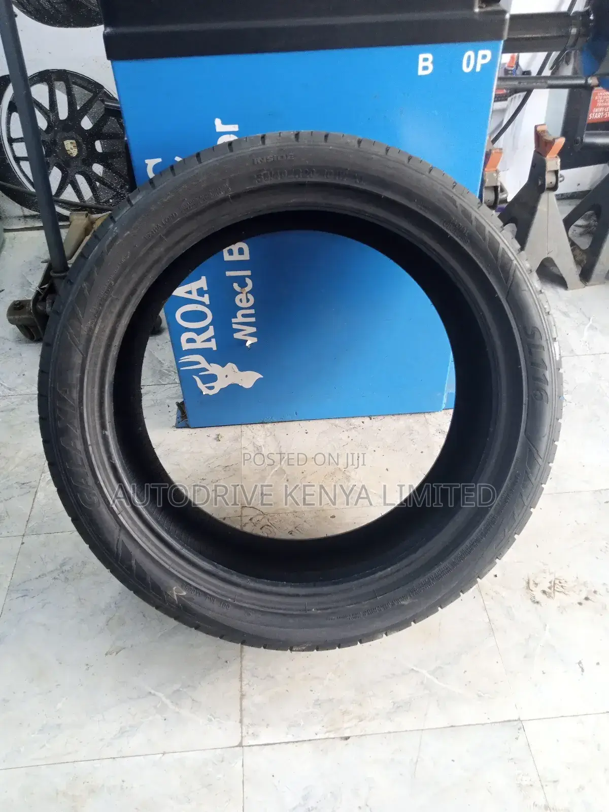 255/40r20 Galaxia Tyre