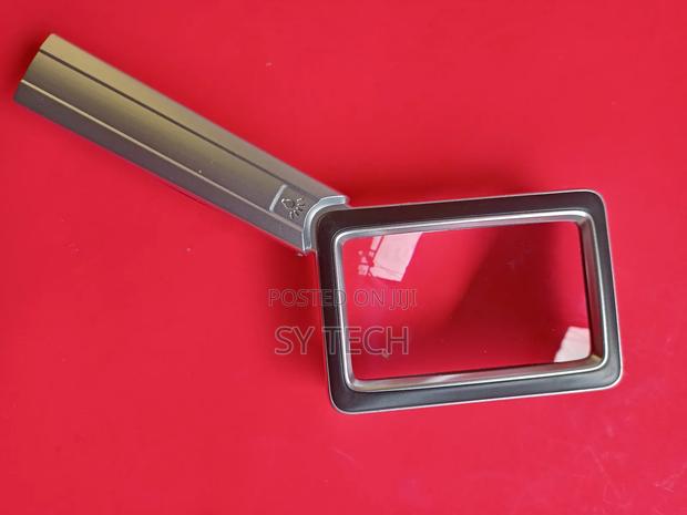 Rechargeable Rectangular Magnifier 16 LED LIGHT - thumbnail 6