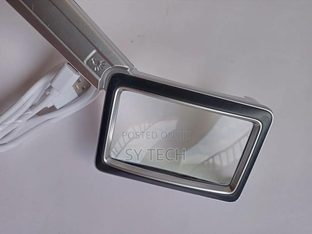 Acrylic Rectangular Illuminated Magnifying 16 LED LIGHTS - thumbnail 2