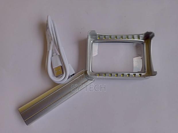 Acrylic Rectangular Illuminated Magnifying 16 LED LIGHTS - thumbnail 3