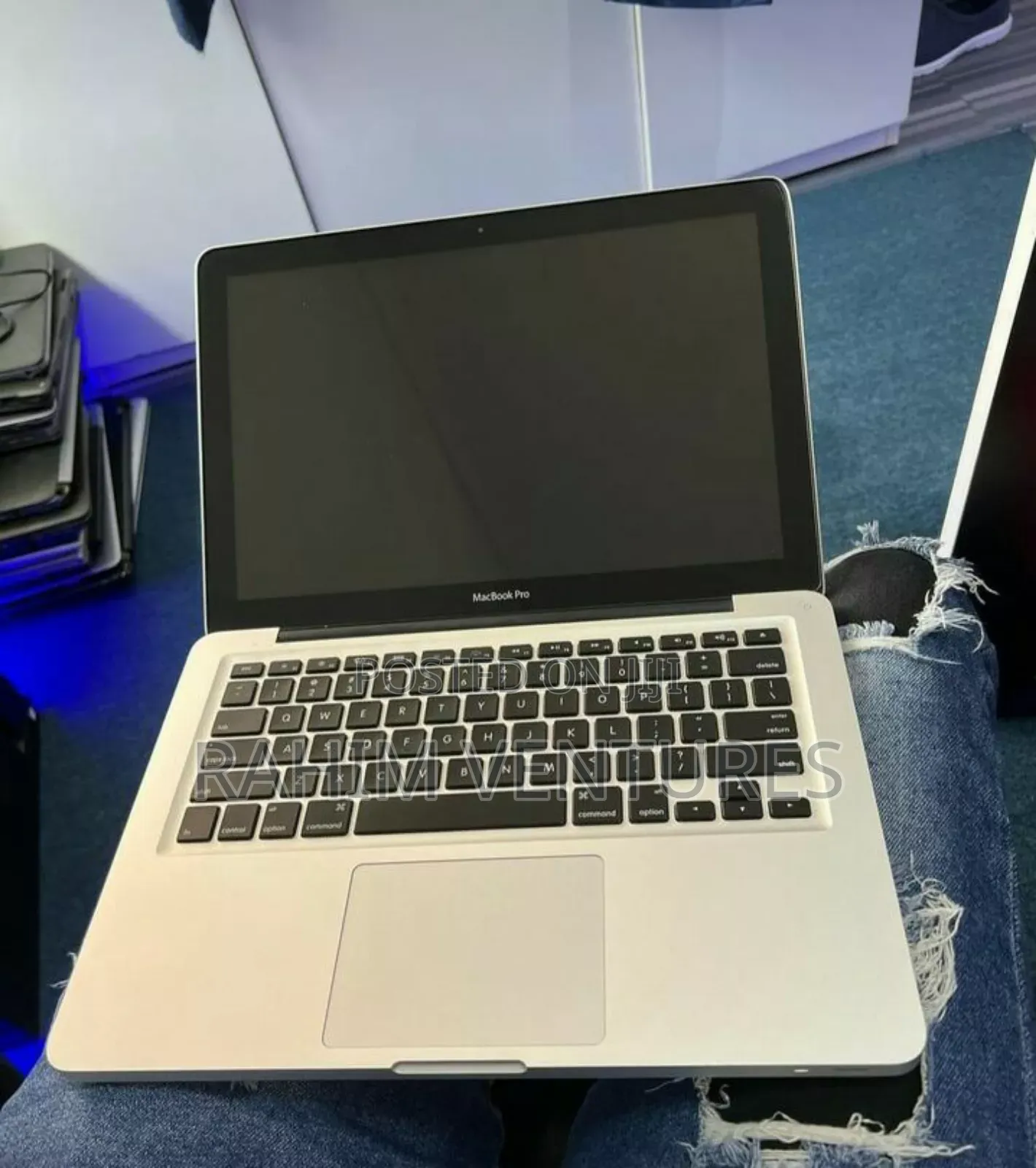 Laptop Apple MacBook Pro 8GB Intel Core I5 HDD 500GB