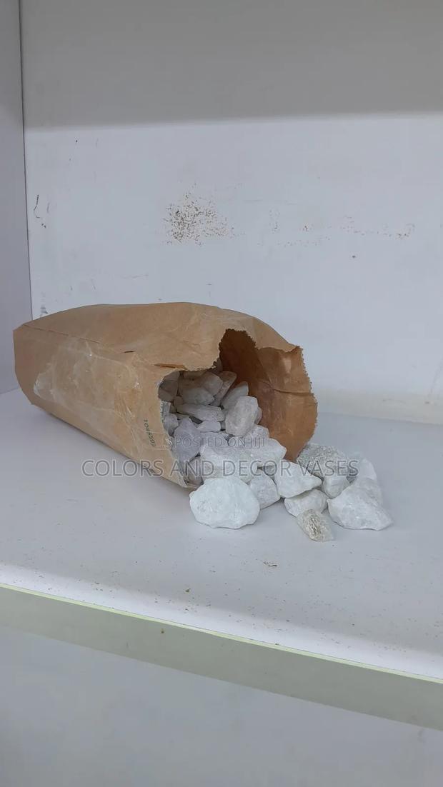 White Decorative Pebble Stones