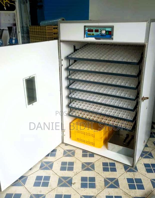 Fully Automatic Ac/Dc Incubator 1232 Eggs Capacity - main view