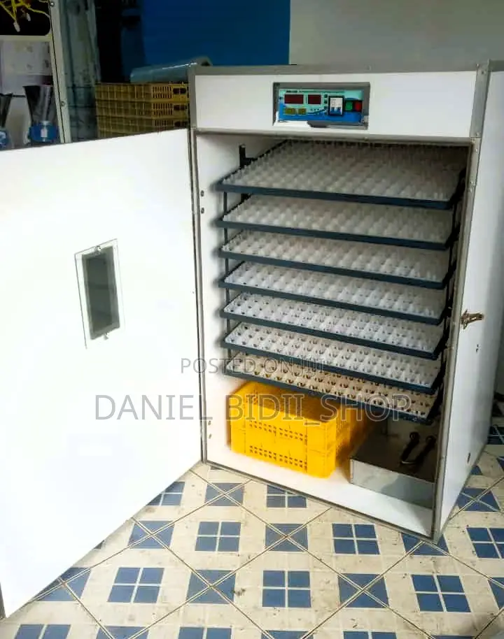 Fully Automatic Ac/Dc Incubator 1232 Eggs Capacity