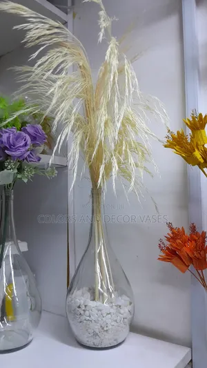 White Pebble Stones, Vase and Pampas Grass