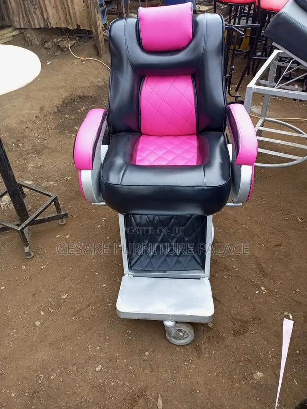 Barber Chair - main view