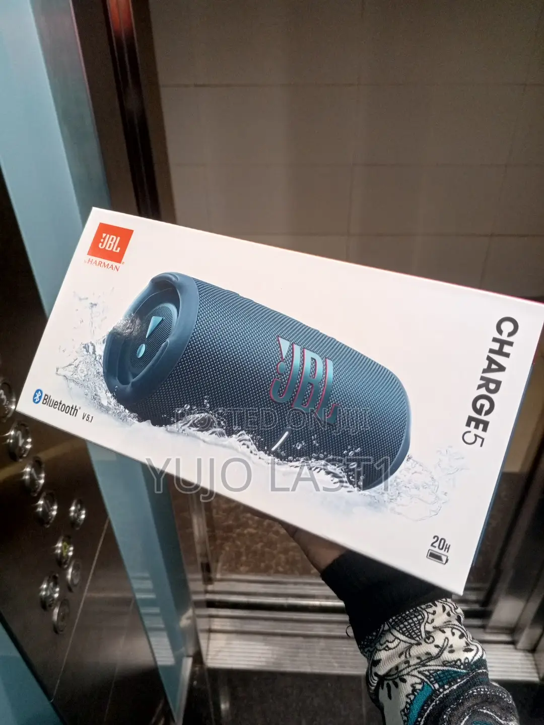 JBL Charge 5