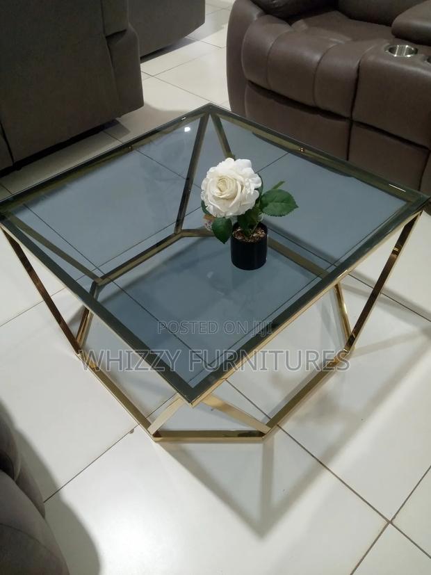 Class Coffee Table - main view