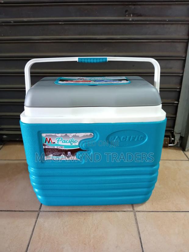 32 LTR Cooler Box /Pacific Insulated Cooler Box - thumbnail 4
