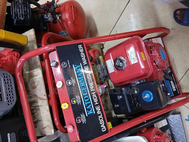 Kato Germany Gasoline Pressure Washer Machine