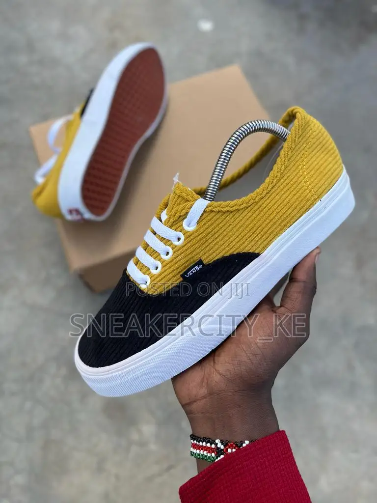 Coudroy Vans