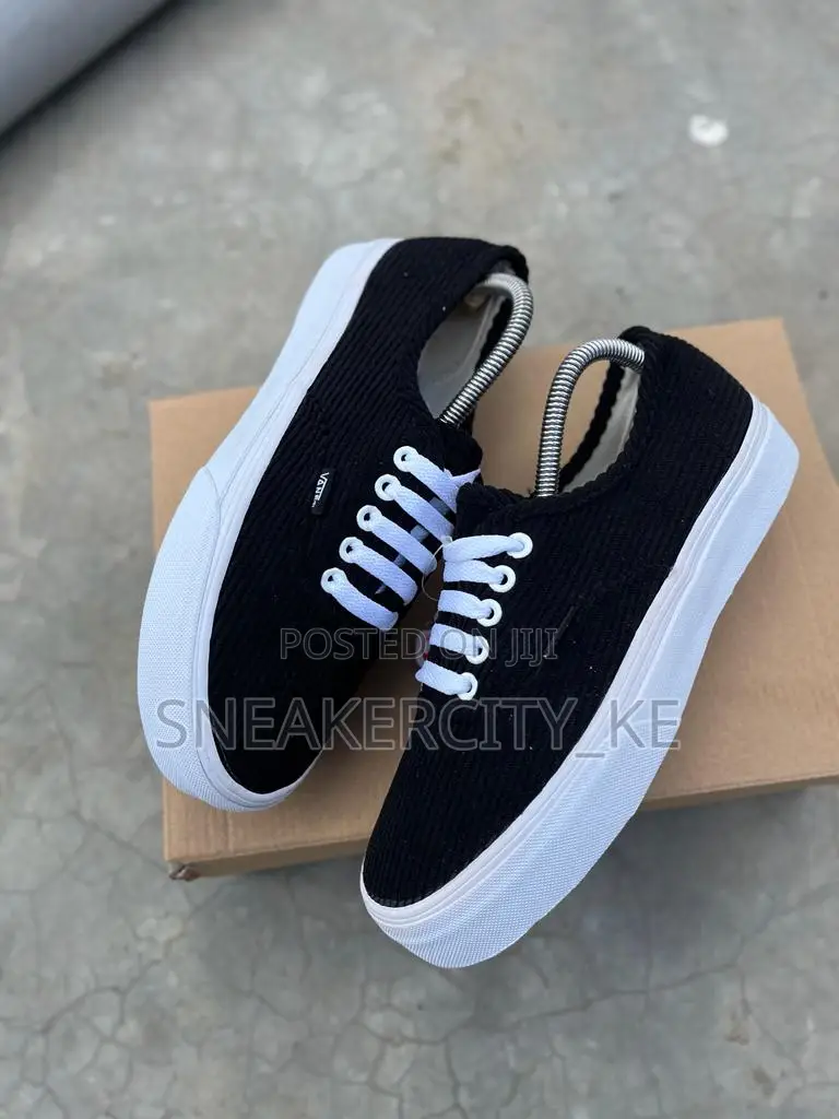 Coudroy Vans