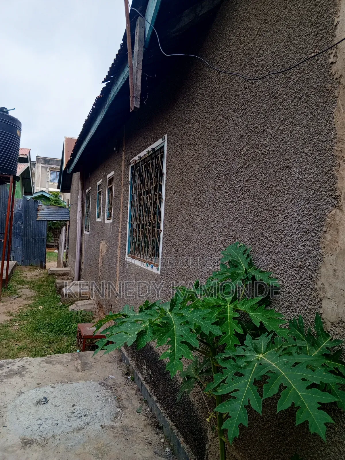9bdrm House in Mikindani for sale