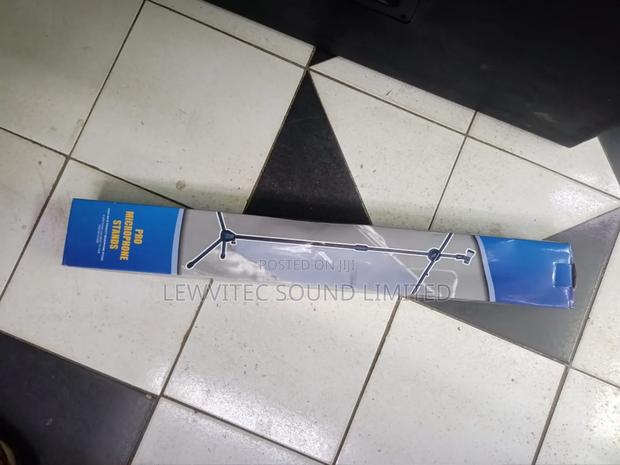 Pro Microphone Stand - main view