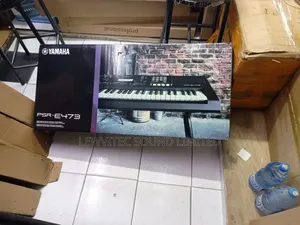 Yamaha PSR E 473 Keyboard