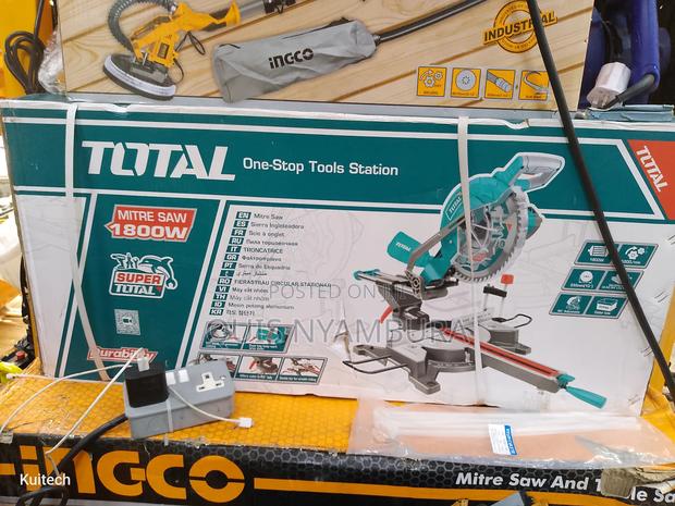 Quality Mitre Saw 1800w Total. - main view