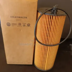 VW AUDI Oil Filter 057 115 561 M