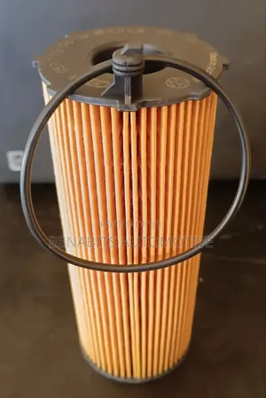 VW AUDI Oil Filter 057 115 561 M