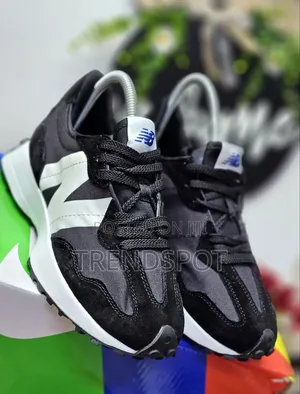 New Balance" 327"
36/37/38/39/40/41/42/43/44/45
1st Leather