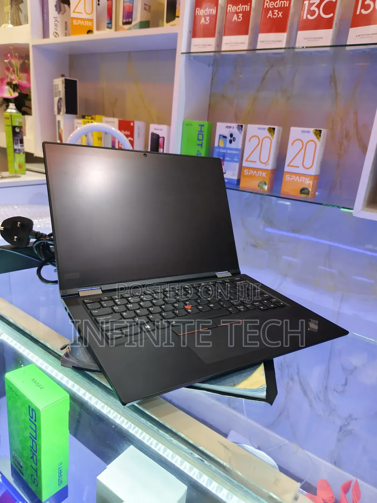 Laptop Lenovo ThinkPad X380 Yoga 8GB Intel Core I5 SSD 256GB